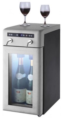 Диспенсер для вина DVV2M модернизированный Диспенсер модернизированный для розлива вина на 2 бутылки. 1 зона (4-18°C), сохранение с помощью азота и охлаждение. Вентилируемый, имеется возможность выбора степени и интенсивности охлаждения. Выполнен в черно-серебристом цвете. Диспенсер дополнен комплектом модернизации из редуктора, трубки ПВХ и пр. Комплект позволяет подключать баллоны объемом 5, 10, 20 и более литров с пищевым азотом (ОСЧ - объёмная доля азота, % не менее - 99,999). Баллон можно разместить на удалении до 3 метров от диспенсера. Баллон и газ в комплект не входят.