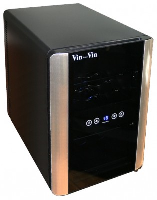 Монотемпературный винный шкаф Climadiff VSV12 на 12 бутылок Монотемпературный винный шкаф Climadiff VSV12 рассчитан на 12 бутылок (типа Бордо). Он может быть установлен как на полу, так и на столе. Благодаря оснащению шкафа системой Пельтье полностью исключается вибрация. Небольшие габариты и стильная серебристая отделка позволяют разместить шкаф как в рабочем кабинете, так и в гостиной
Причина уценки - плохо покрашен, небольшая вмятина.