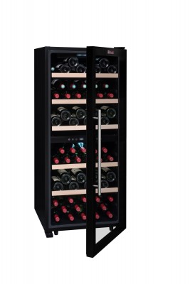 Двухзонный винный шкаф, LaSommeliere модель SLS102DZ с уценкой (10%) №220300002 Двухзонный винный шкаф La Sommeliere SLS102DZ предназначен для размещения 102 бутылок (типа Бордо). В двух независимых температурных отсеках можно хранить различные сорта вин. Шкаф оснащён практичными металлическими полками с деревянным фасадом.