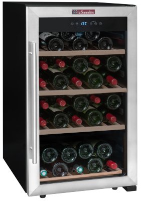 Монотемпературный шкаф, LaSommeliere модель LS52A Монотемпературный винный шкаф LaSommeliere LS52A позволяет хранить до 52 бутылок (типа Бордо). Стеклянная дверца шкафа имеет АУФ-тонировку, поэтому хорошо защищает вина. 4 фиксированные полки из бука обеспечивают оптимальное расположение бутылок в шкафу.