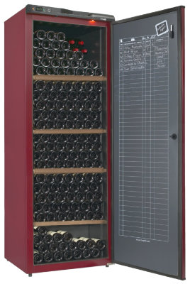 Монотемпературный шкаф, Climadiff модель CV295 Монотемпературный винный шкаф Climadiff CV295 рассчитан на 294 бутылки (типа Бордо). В шкафу поддерживается идеальная для длительного хранения вин температура 12+/-2&amp;deg;С. Наличие системы "Зима" позволяет устанавливать шкаф в помещениях с невысокой температурой (но не ниже 0&amp;deg;С). Деревянные полки, глухая дверь с регистром содержимого шкафа и деликатная светодиодная подсветка делают шкаф удобным в эксплуатации.