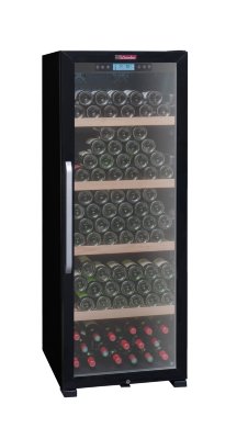 Монотемпературный шкаф, LaSommeliere модель CTVNE186A Монотемпературный винный шкаф, LaSommeliere, модель CTVNE186A. Вместимость 194 бутылки, стеклянная дверца с антиультрафиолетовым стеклопакетом, воздушный фильтр, система "Зима", позволяющая сохранять вино при более низких температурах окружающей среды.